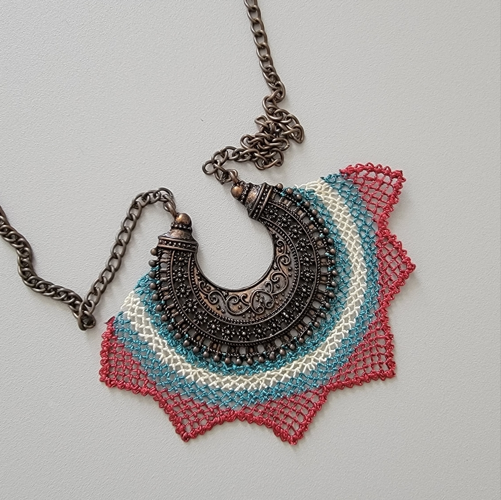 NECKLACE - Picture 2 of 2